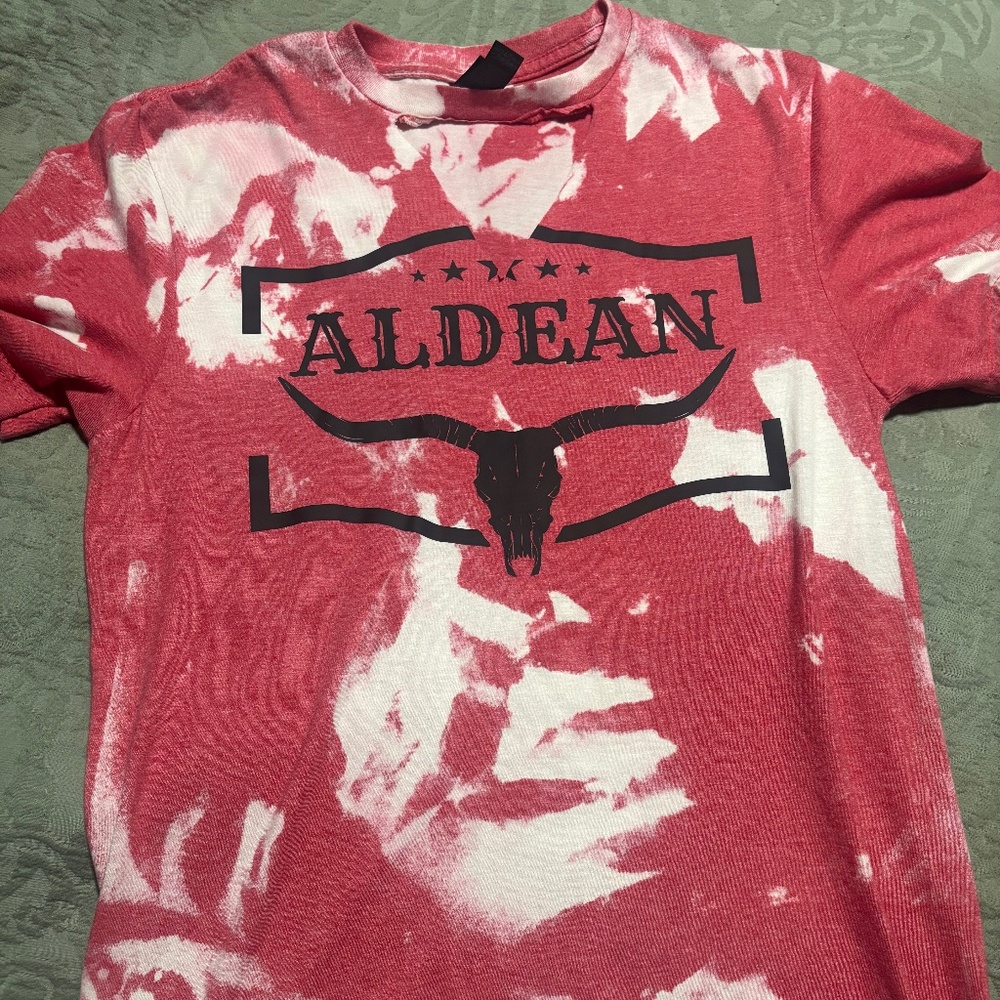Aldean T-shirt